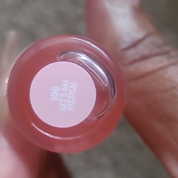 BUY Now)Covergirl Clean Fresh Yummy Gloss ( Sold Individually) - Picture 3 of 10